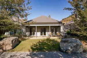 Gold Rush Chalet - Cardrona Holiday Home - 克伦威尔
