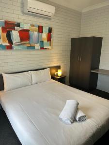 Blue Violet Motor Inn