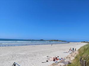 Maisons de vacances Pretty holiday home for 2 people, St Pol de Leon, near the coast : photos des chambres