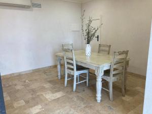 Adelaide and Adelaide Hills self contained private guest suite