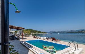 Amazing Home In Brijesta With Outdoor Swimming Pool, 5 Bedrooms And Wifi