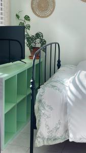 En-suite Guest Room RydeMacquarie ParkEastwood