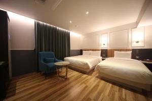 H Avenue Hotel Minam