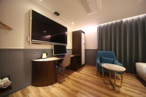 H Avenue Hotel Minam