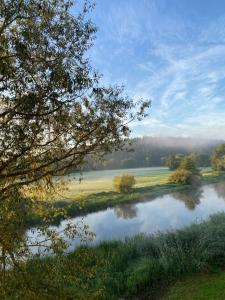 Idyllische Ferienwohnungen in Mossendorf Blick zur Naab