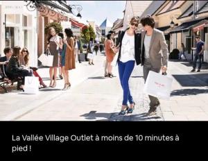 Appartements appartement 2 pieces 5min gare val d'Europe parking inclus : photos des chambres