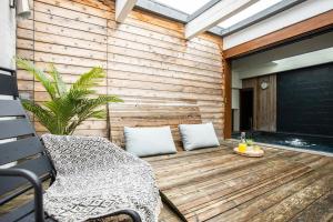 Appartements SWIMCASALILLE Loft piscine interieure 10 mn gares : photos des chambres