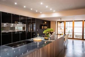 Appartements SWIMCASALILLE Loft piscine interieure 10 mn gares : photos des chambres