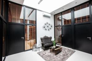 Appartements SWIMCASALILLE Loft piscine interieure 10 mn gares : photos des chambres