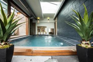 Appartements SWIMCASALILLE Loft piscine interieure 10 mn gares : photos des chambres