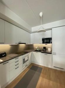 Kotimaailma - Kaunis tilava kolmio saunalla Helsingissä