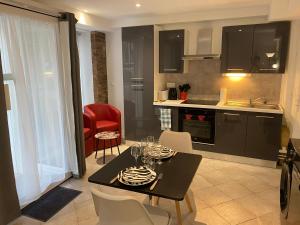 Appartements Superbe T1 atypique - 007 : photos des chambres