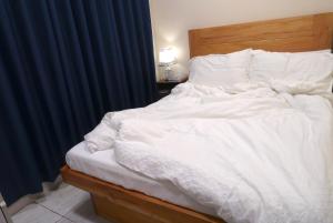 The Amyzing Suite-2BR Condotel Goshen Land Towers, Central Baguio