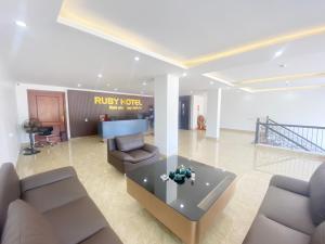 Ruby Hotel - Gần Trung tâm khảo thí ĐHTN