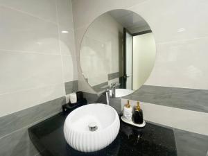 Ruby Hotel - Gần Trung tâm khảo thí ĐHTN