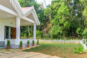 White Serenity Classic Pool Villa Udupi