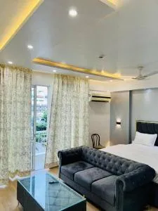 EzyStay Boutique Suites - Gomti Nagar