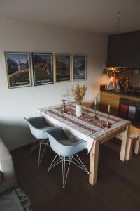 Cosy, stylish new flat with spa and gym & shuttle to ski lifts