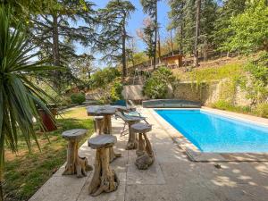 gite au chat bûcheron