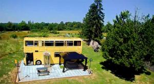 Maisons de vacances The Big Yellow Bus : photos des chambres