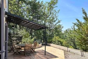 Appartements Appartement prive avec terrasse, golf du Luberon : photos des chambres