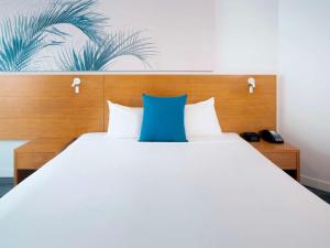 Novotel Cairns Oasis Resort