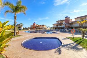 Malibu B3 Luxury 2BR by Rafleys, Paronamic Sea views