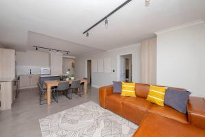 Modern Loadshedding Free Apartment in Azure 22 by HMH