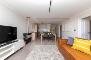 Modern Loadshedding Free Apartment in Azure 22 by HMH