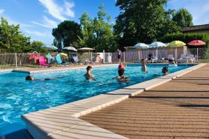 Campings Les chalets de Gaillac : photos des chambres