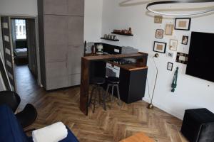 Apartament 3 pokoje balkon 50m2 wyposażone parking