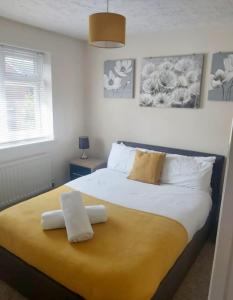 Ashford Holiday Home Smithy Drive Sleeps 5 FREE Wifi and Vehicle Parking