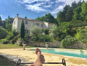 Maisons de vacances Villa la bastide piscine et jacuzzi : photos des chambres