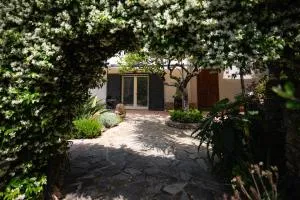 La casa del Maestro - Mandia