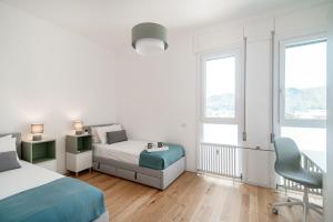 Friends - by MyHomeInComo