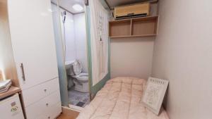 Phòng Đơn Có Phòng Tắm Riêng (Single Room with Private Bathroom)