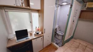 Phòng Đơn Có Phòng Tắm Riêng (Single Room with Private Bathroom)