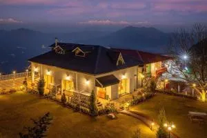 A Luxurious Mountain Bungalow with stunning views - Kanatal