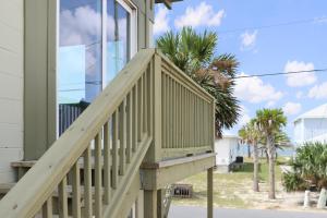 Beach View Upper by Pristine Properties Vacation Rentals