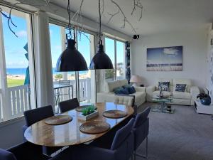 Appartements Grand loft de 60m2 tres lumineux tres belle vue sur mer : photos des chambres