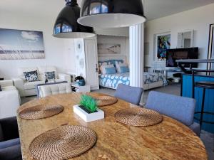 Grand loft de 60m2 très lumineux très belle vue sur mer