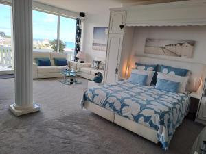 Grand loft de 60m2 très lumineux très belle vue sur mer