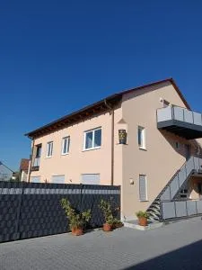 Weinrebenblick - Kirrweiler