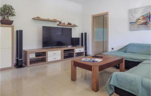 Awesome Apartment In Cavtat With 1 Bedrooms