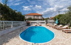 2 Bedroom Awesome Apartment In Zadar 
