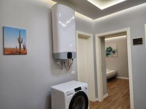 Cozy Midtown Apartment in Tirana