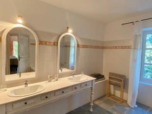 B&B / Chambres d'hotes Le Moulin de Montsegur : photos des chambres