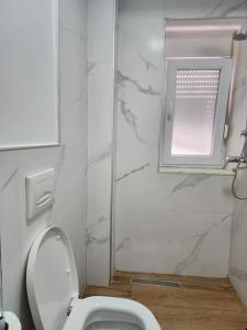 Cozy Midtown Apartment in Tirana