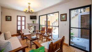 Centro 2BR, Rooftop Terrace, Walk to Parroquia