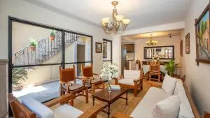 Centro 2BR, Rooftop Terrace, Walk to Parroquia - La Aurora